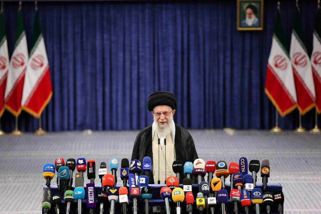 İran sandık başında! Reisi'nin halefi kim olacak? - Resim: 3